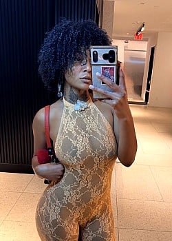 Kyia Simone